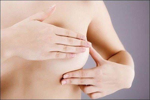 bóp ngực nhiều có bị xệ không? Cách làm